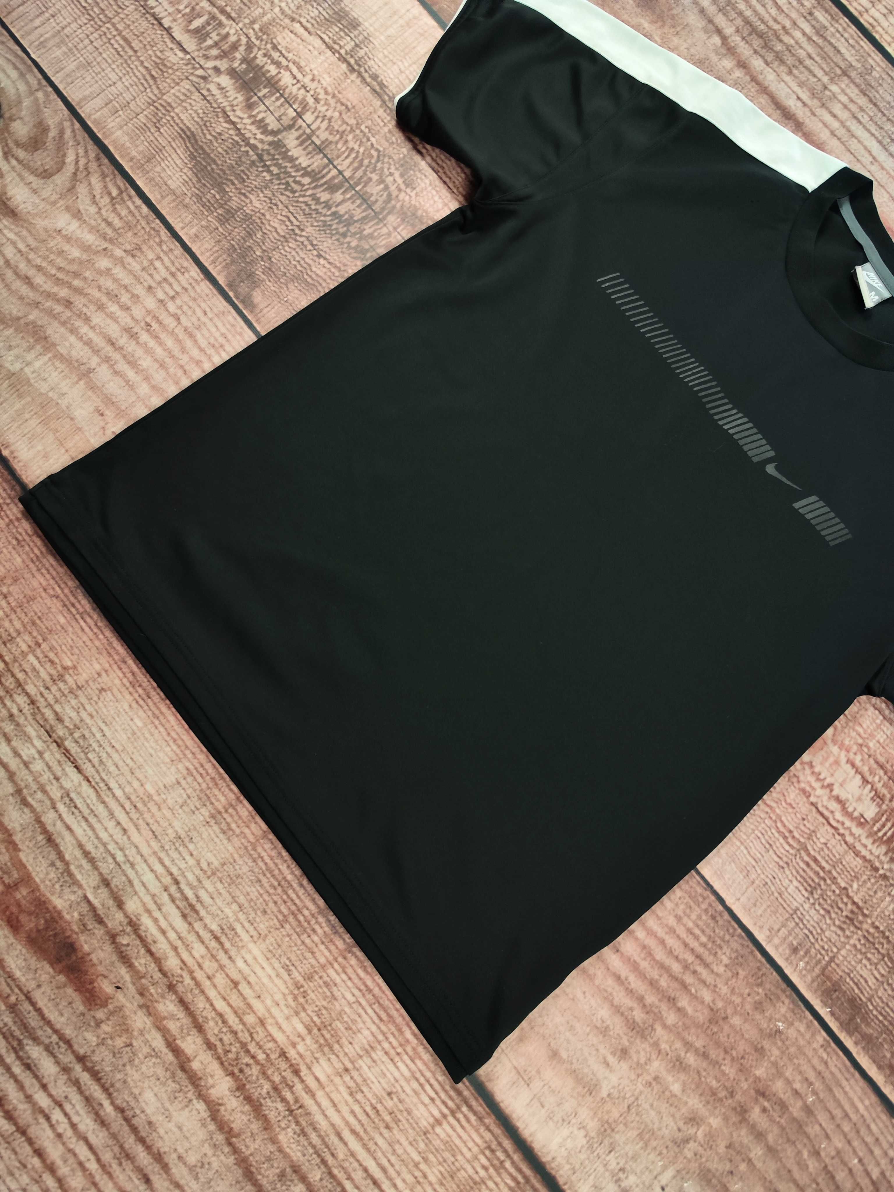 Koszulka sportowa Nike basic T-shirt r. M