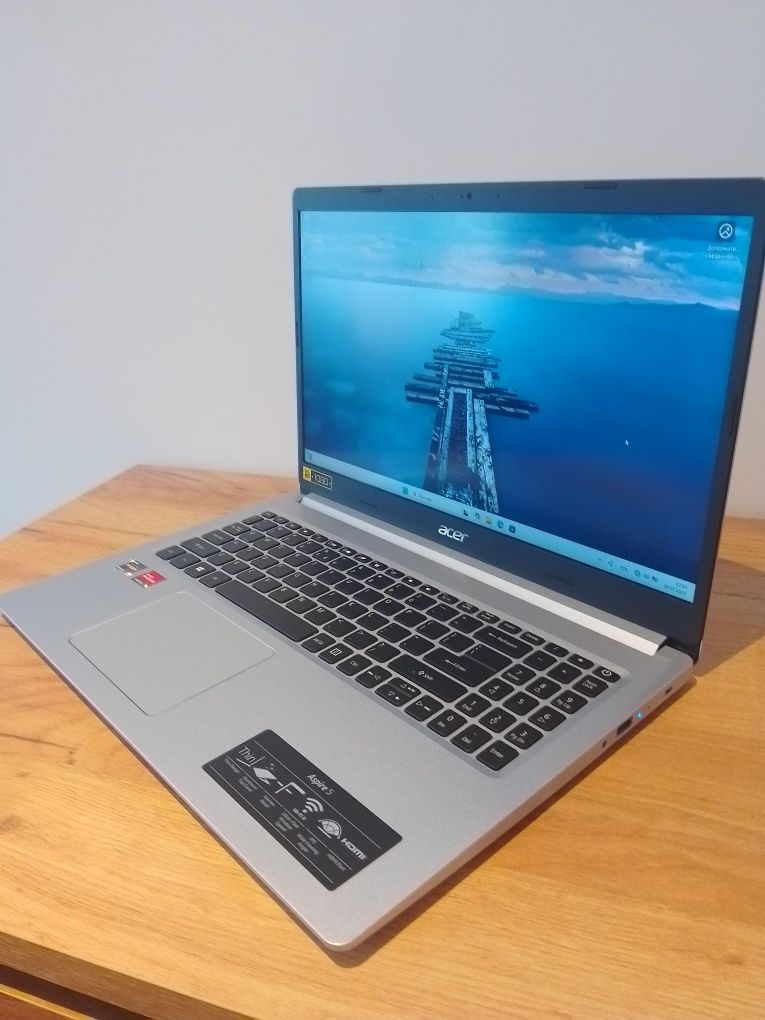 Laptop do pracy i gier