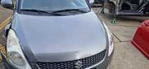 Suzuki swift mk7 maska przednia zcd idealna