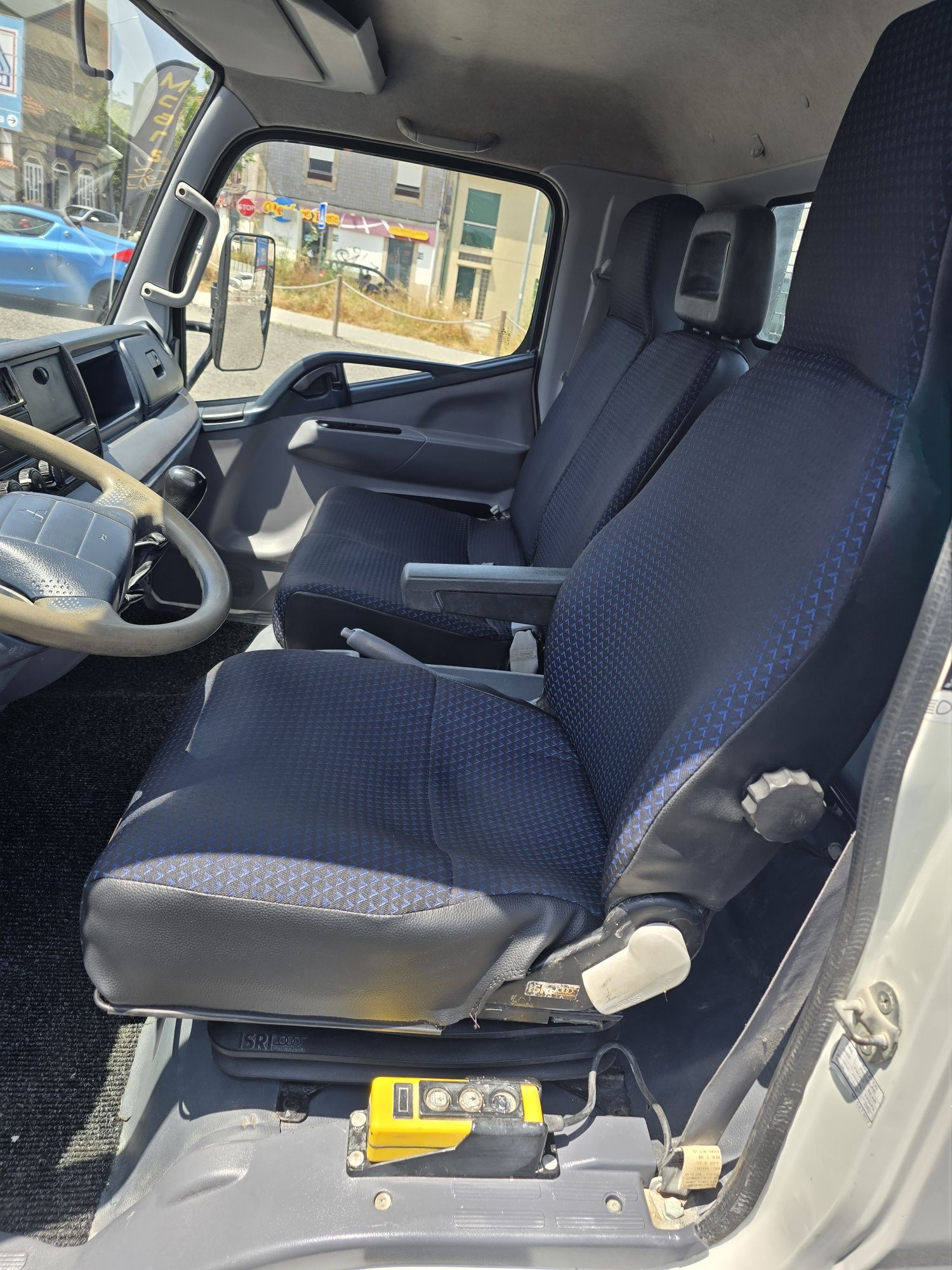 Mitsubishi Canter Fuso 3.0cc basculante