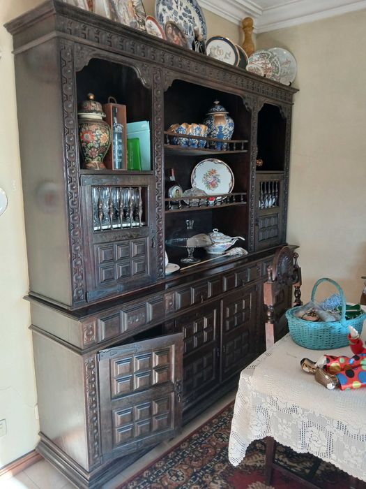 Movel + mesa de jantar