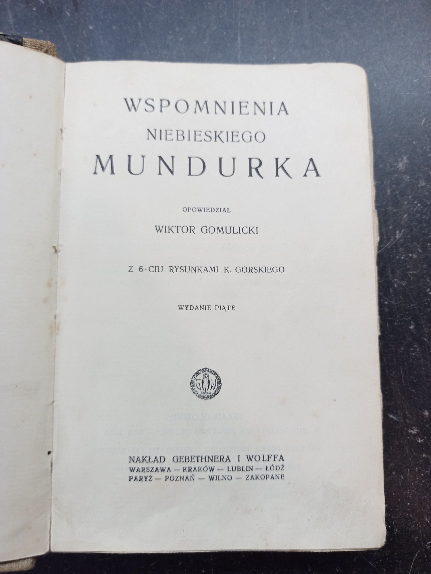Wspomnienia niebieskiego mundurka