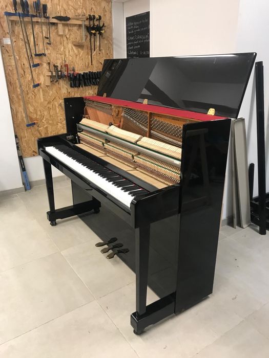Piano vertical Samick