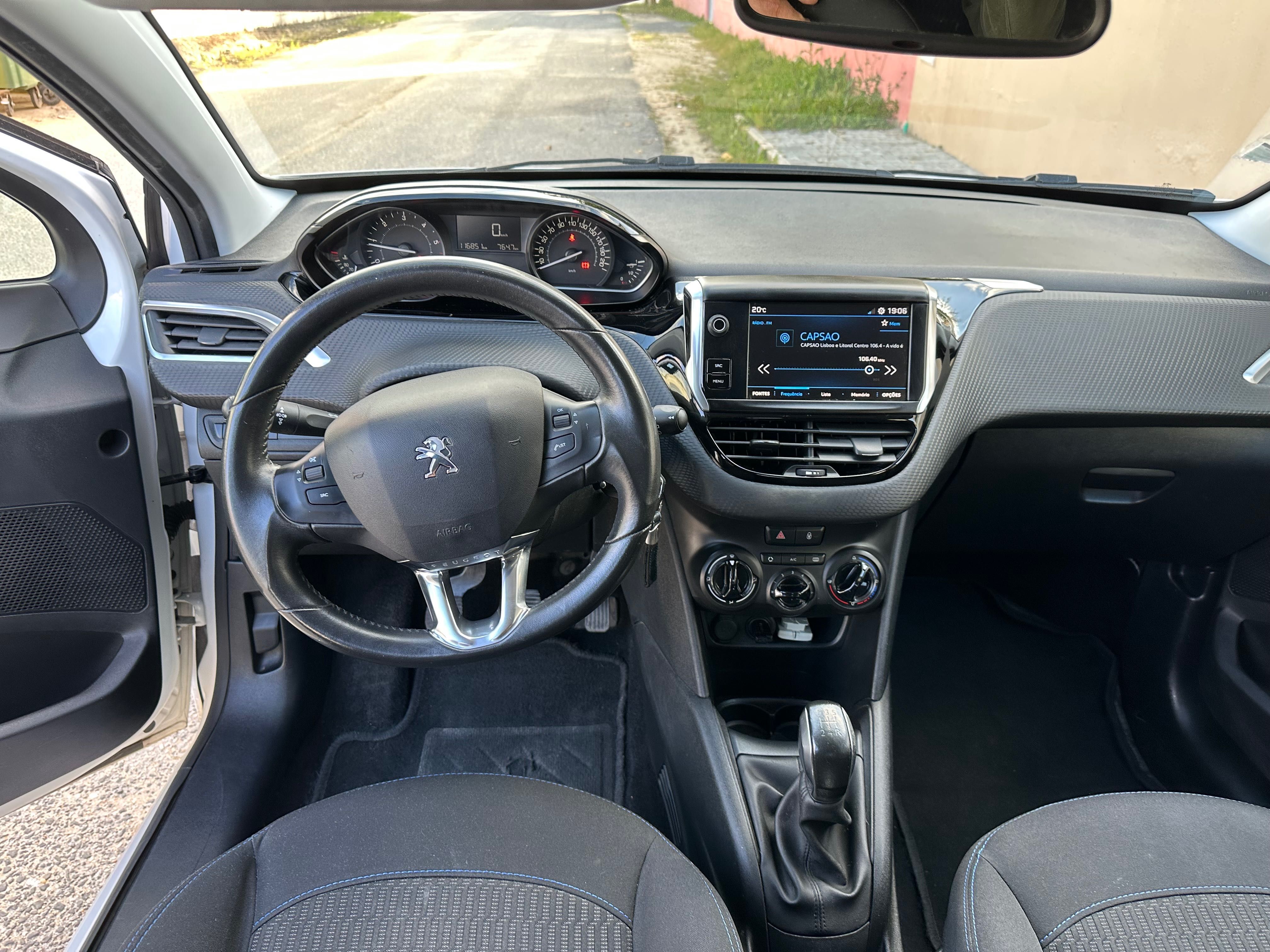 Peugeot 208 1.6 BlueHDi Style 2018