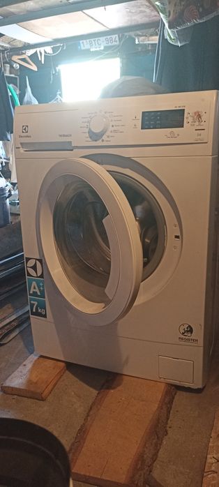 Пральна машина Electrolux EWS1276CI
