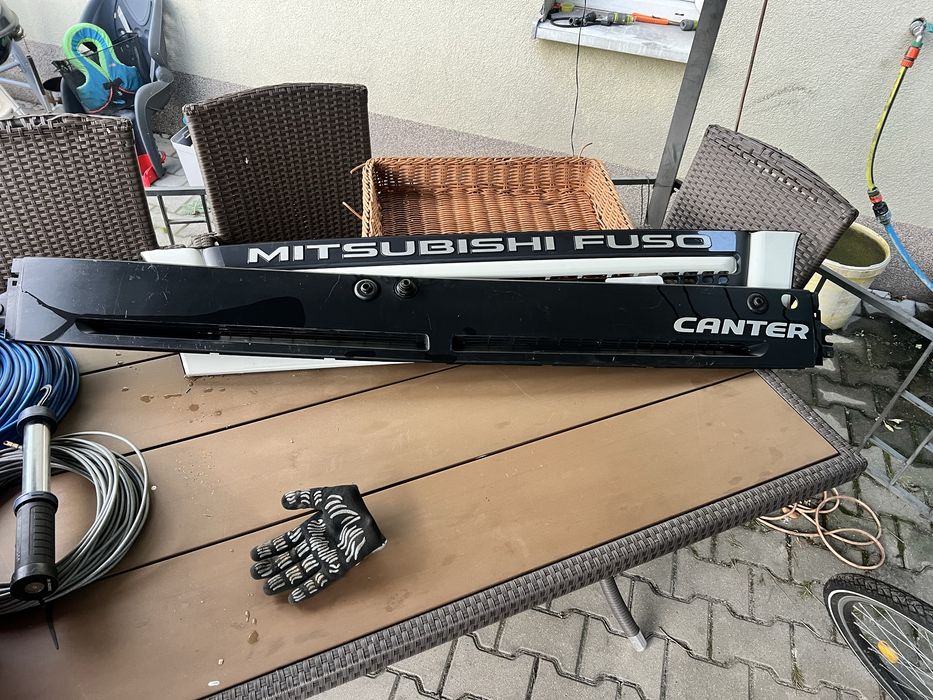 Mitsubishi Canter Fuso Podszybie, Atrapa