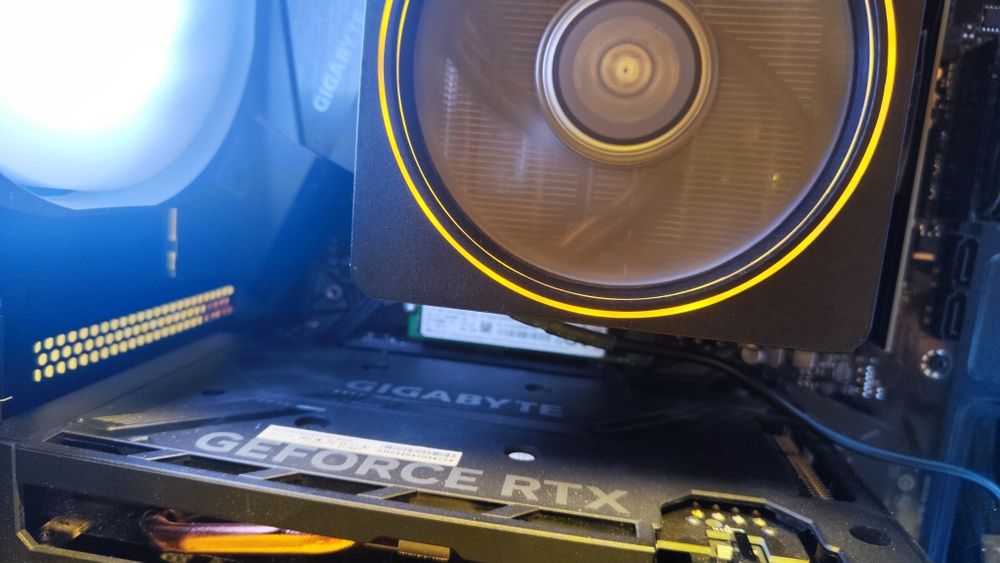 Komputer ryzen 5700 rtx 4060 ssd