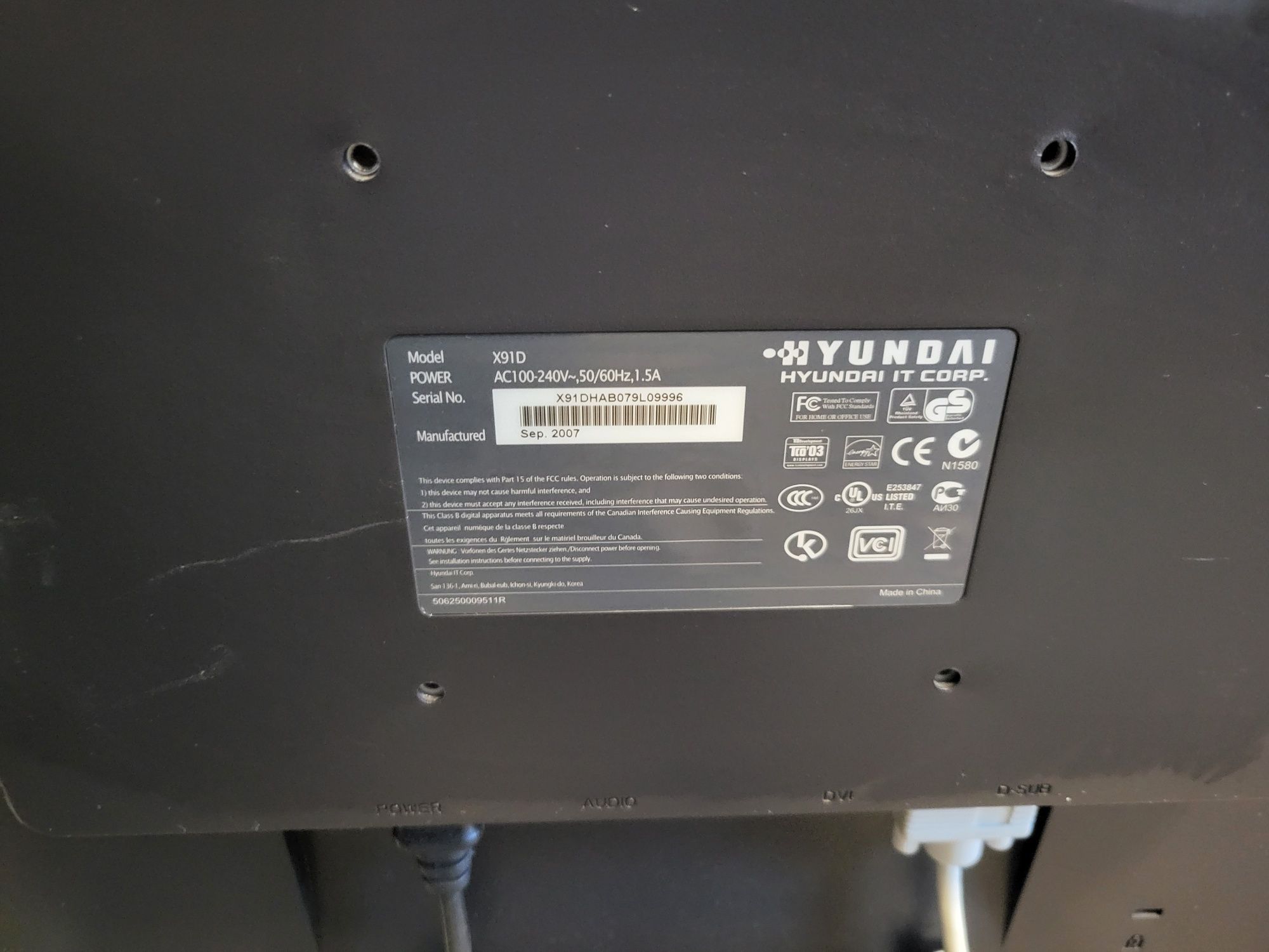 monitor HYUNDAI X91D