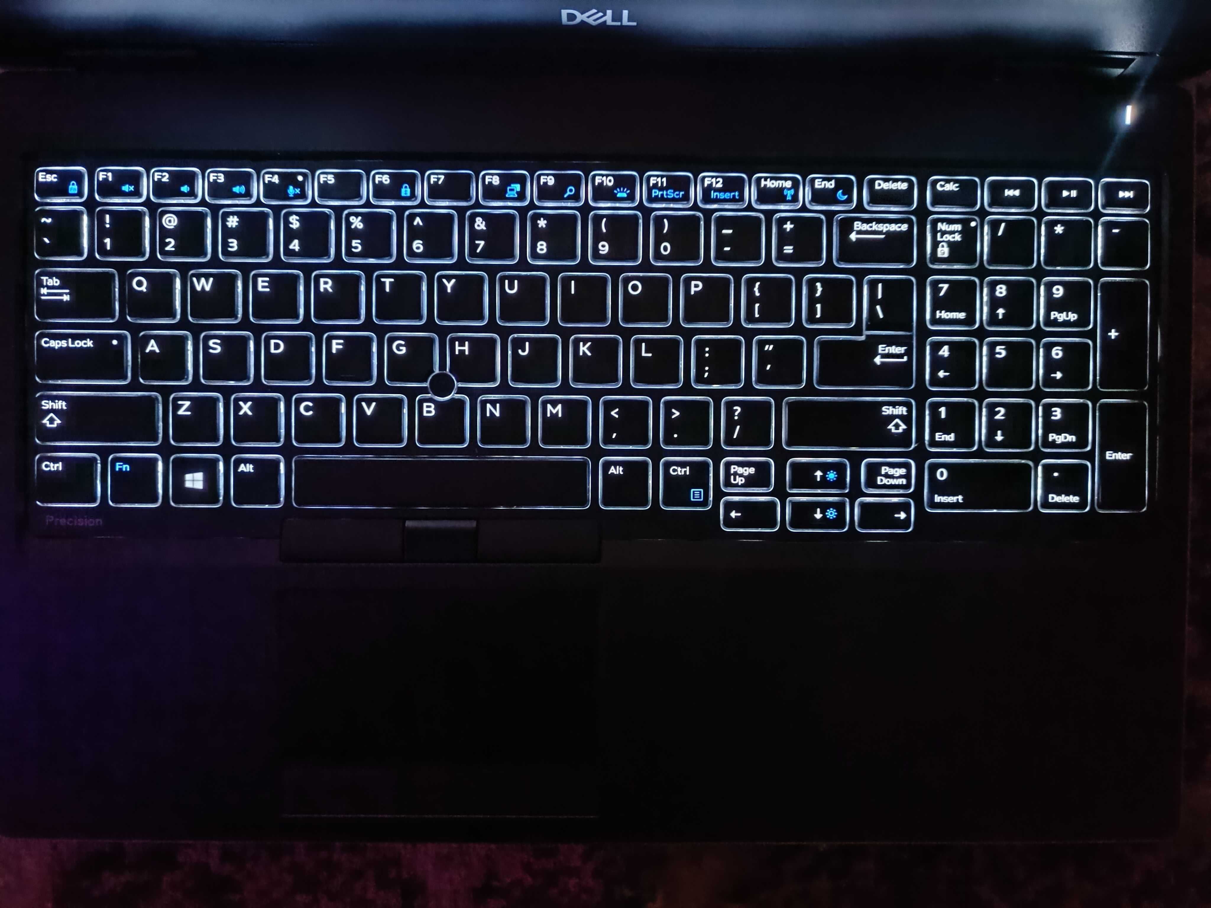 6 ядер Як новий, Ігровий ноутбук DELL (i7 8750H/16gb/256gb/Nvidia 4GB)