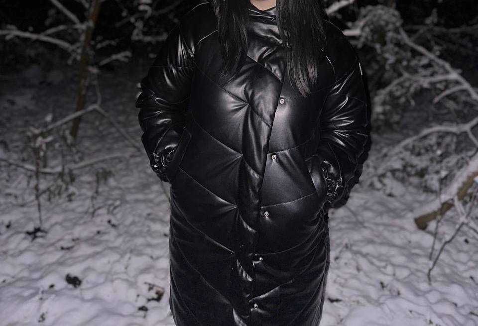 Зимова шкіряна куртка