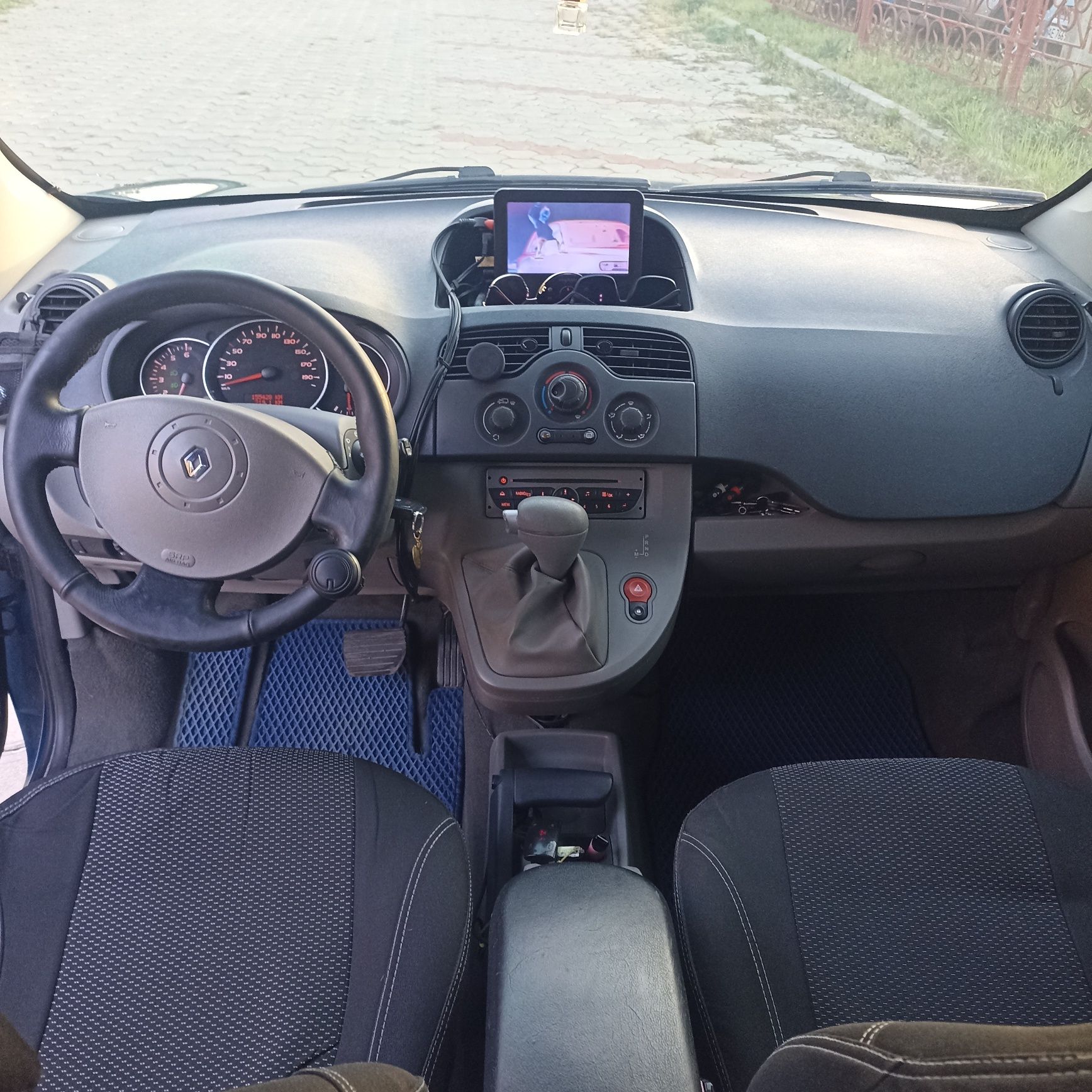 Продам renault kangoo 1.6 газ- бензин