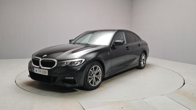 BMW Seria 3 BMW Seria 3 320 Diesel Mild Hybrid MR`19 E6d G20