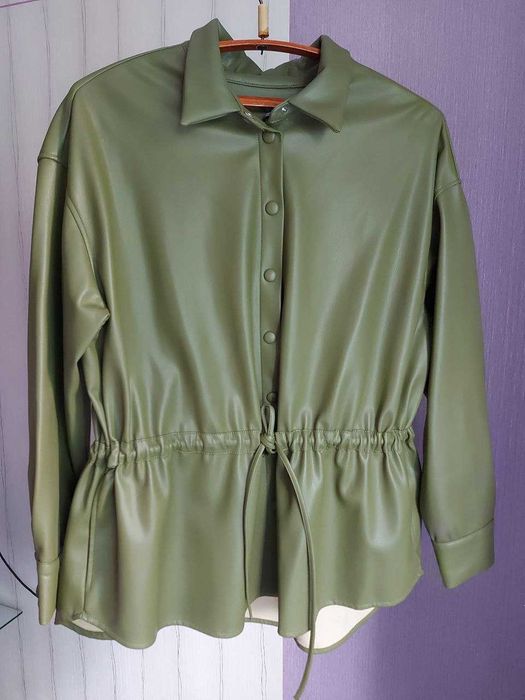 Женская рубашка Reserved экокожа,р-р 54