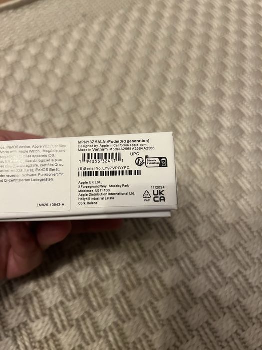 Słuchawki AirPods 3 etui MagSafe