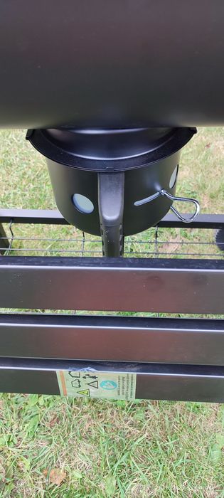 Grill węglowy z pokrywą NOWY