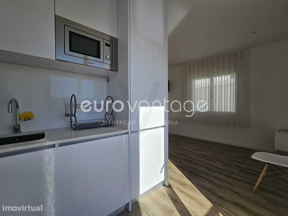 Apartamento T0, para Arrendamento - Centro Histórico, Leiria