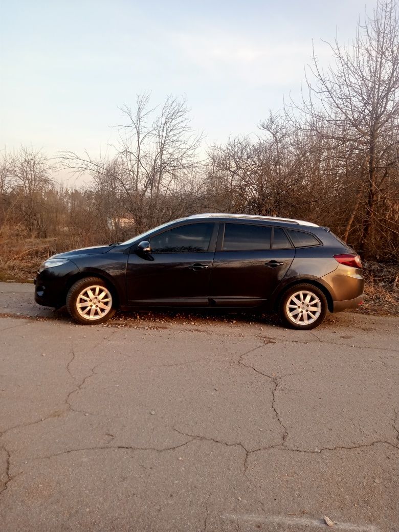 Продам Renault Megane 2011