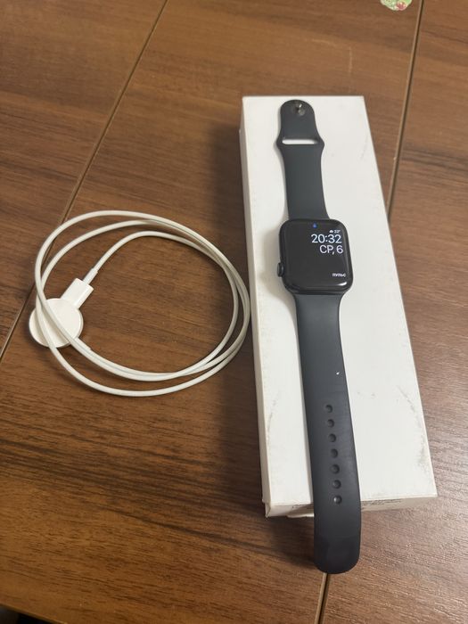 Apple Watch SE 2 2024 GPS 44mm Midnight
