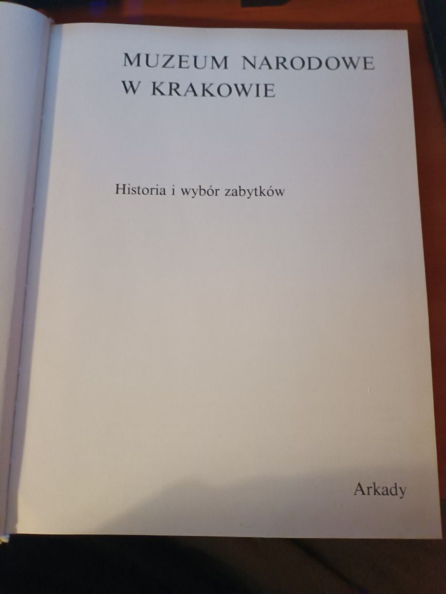 "Muzeum Narodowe w Krakowie. Historia i wybór zabytków"