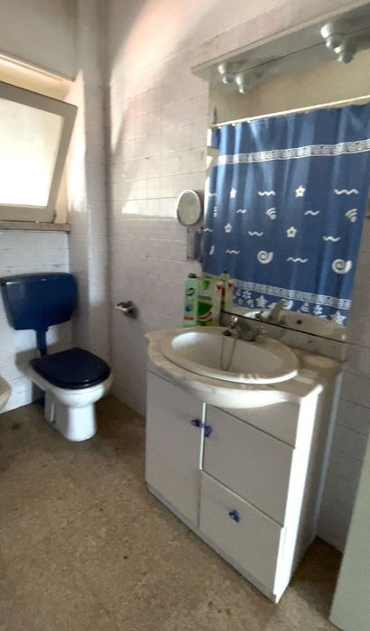 Apartamento T2 para Remodelar Cova da Piedade