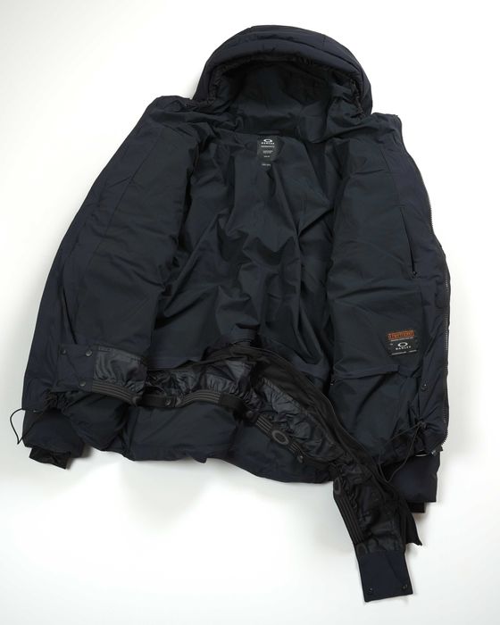 Куртка Oakley { M, L, XL } пуховик лижна куртка арт. FOA404729-02E