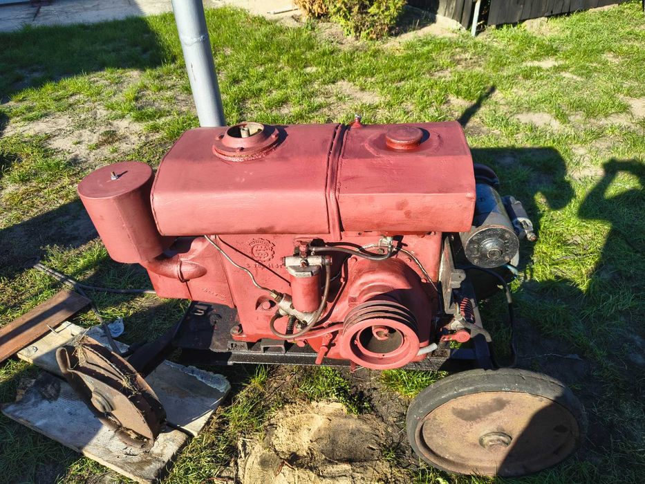 Silnik S-320 18KM z rozrusznikiem