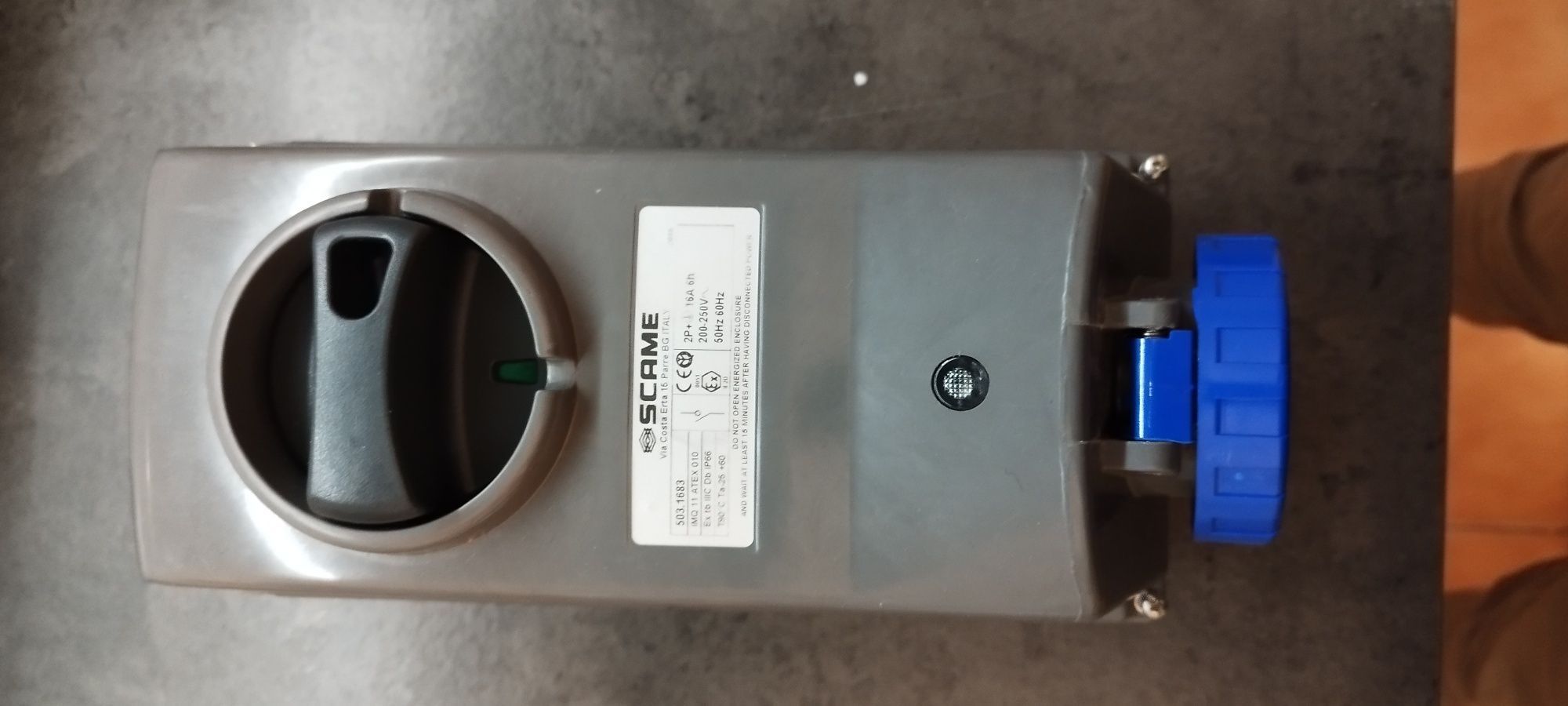 Gniazdo elektryczne przeciwwybuchowe