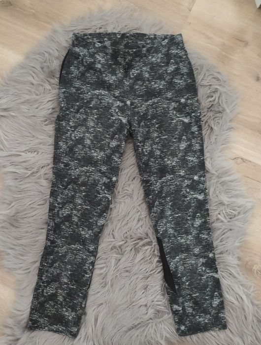 Legginsy sportowe damskie siłownia fitness czarne białe marmurkowe XS