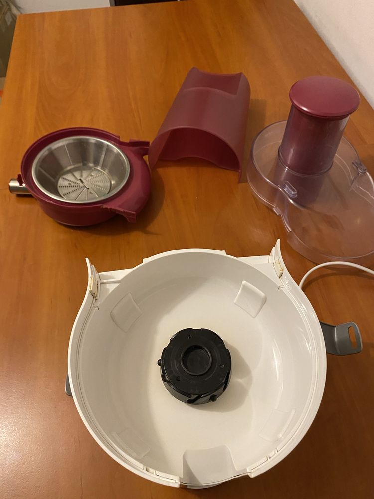 Sokowirówka Bosch MES25C0