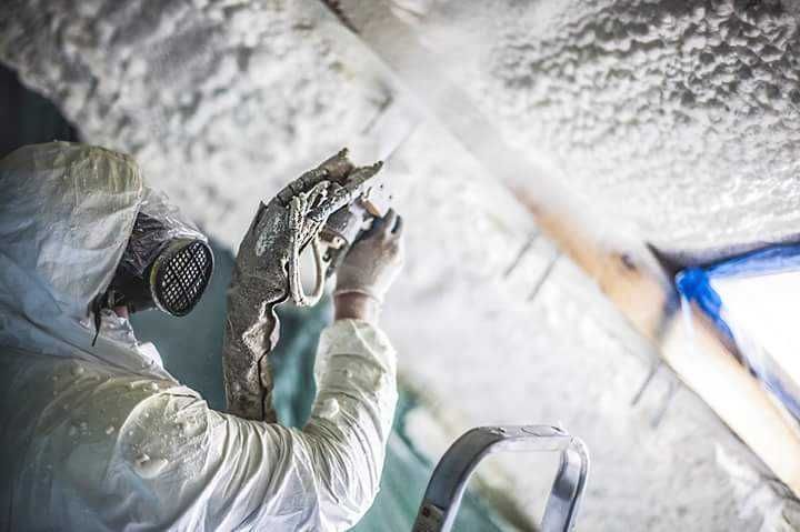 Izolacje pianą pur/ocieplenie poddasza