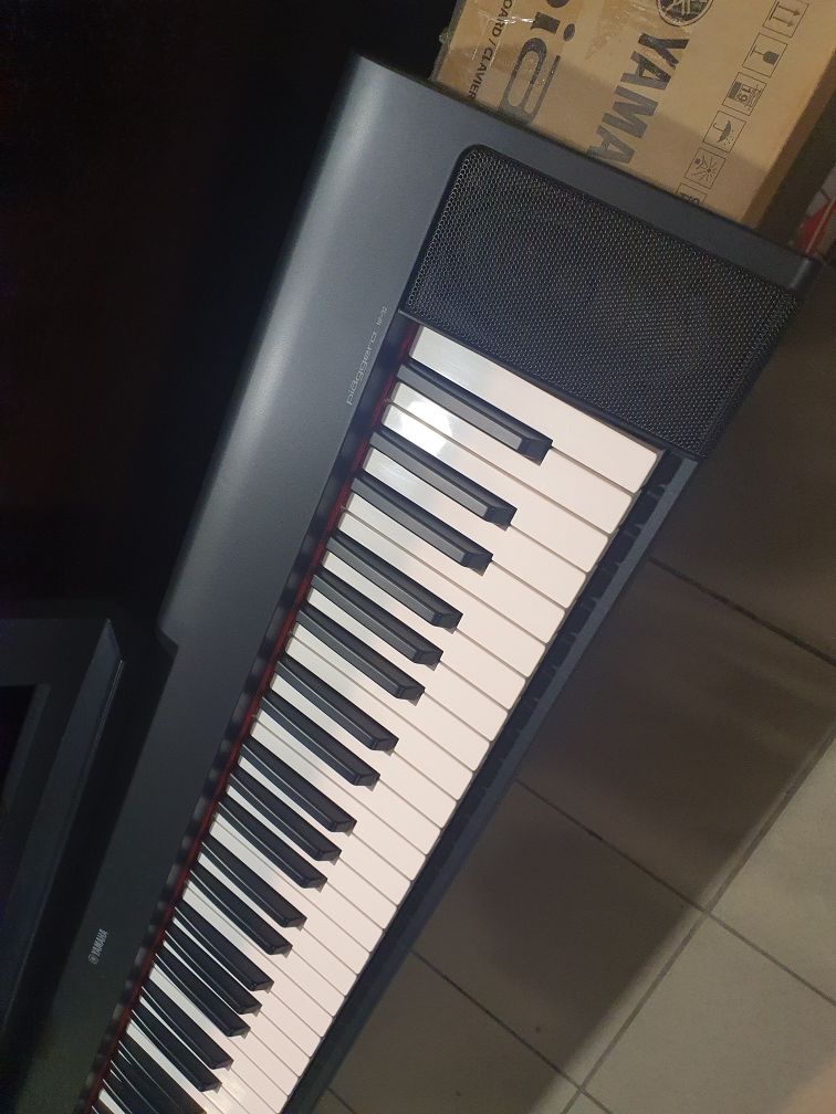 Organy Yamaha NP-32 Piaggero + pedał