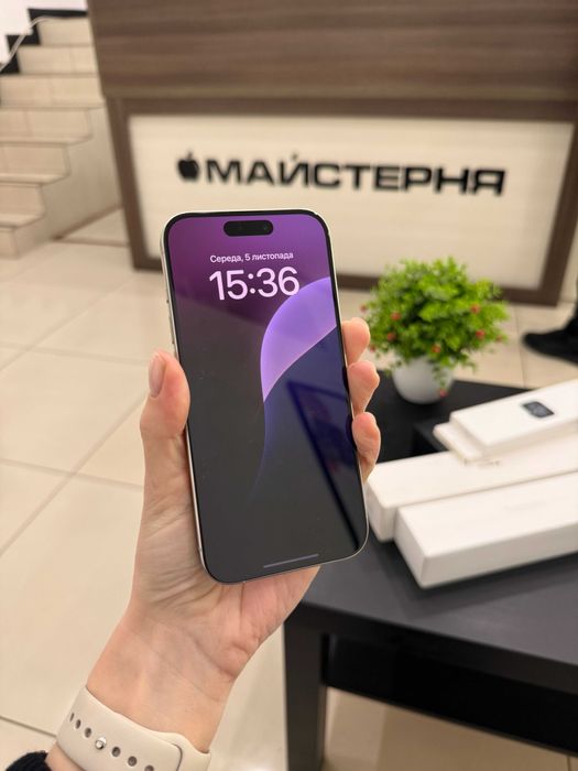 iPhone 15 Pro 256 GB White Titanium акумулятор 98% Гарантія Кредит