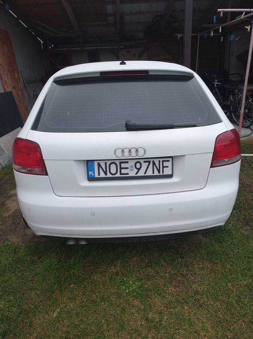AUDI 3 8P 170KM 06R