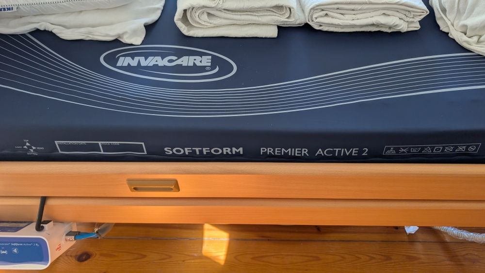 Cama articulada, colchão e compressor (opc)