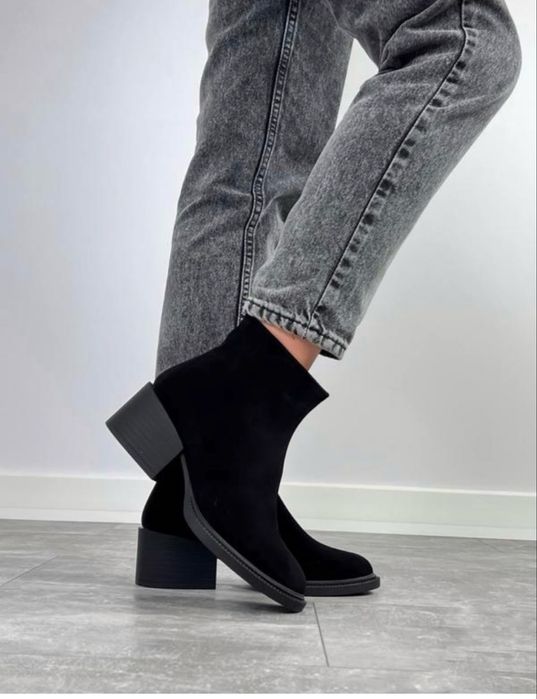 Демісезонні ботінки 39 розмір