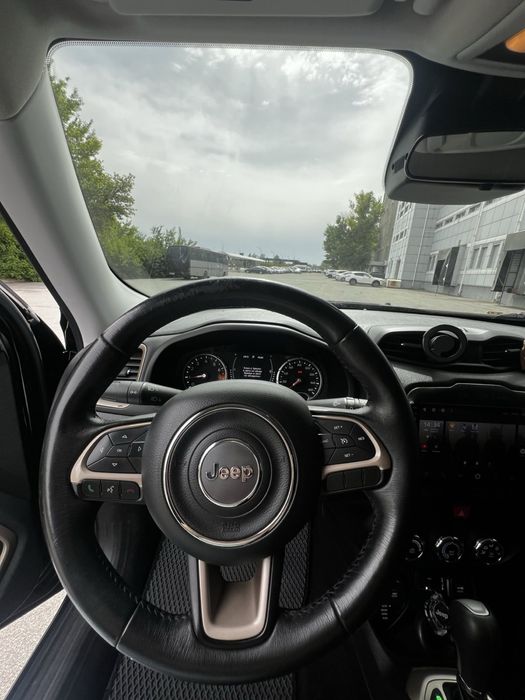 Продам Jeep renegade