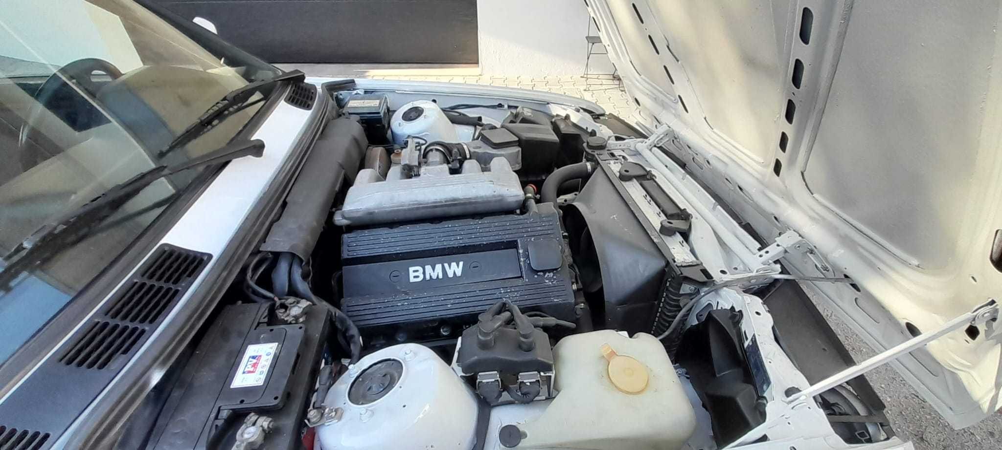 BMW 318 IS E30 89