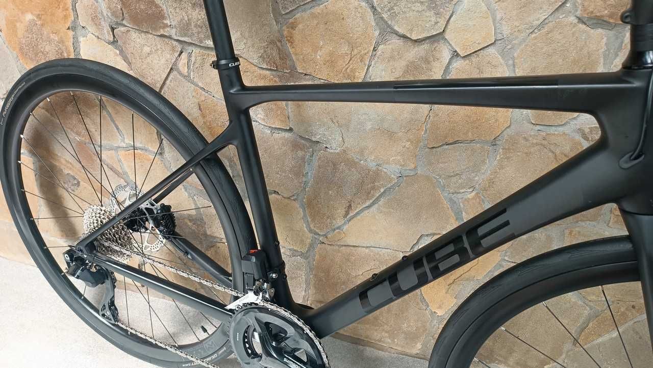 Карбоновий шосейний велосипед Cube ATTAIN GTC SLX 105 Di2