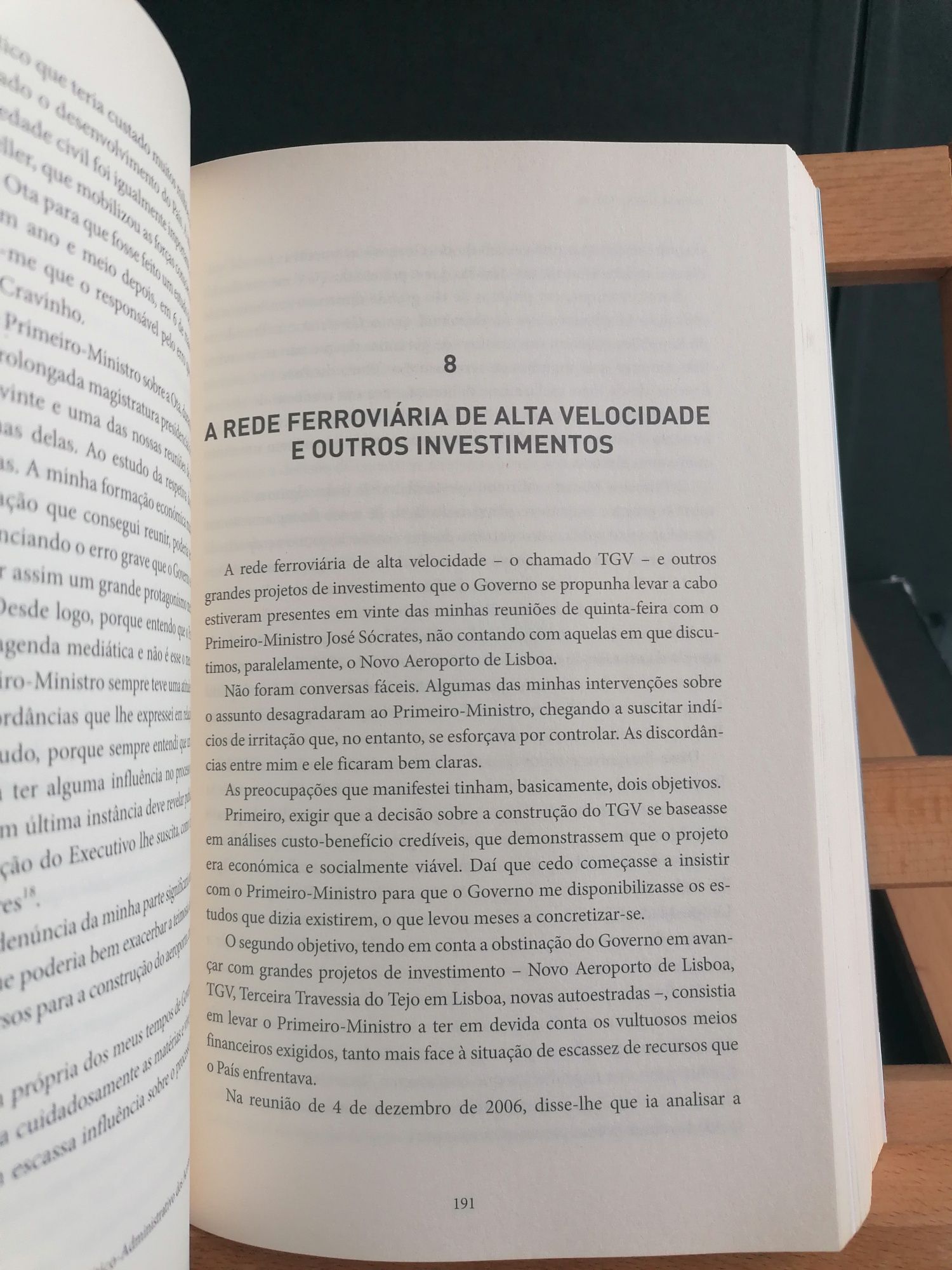 Livro Quinta feira e outros dias do ex-presidente da República Aníba