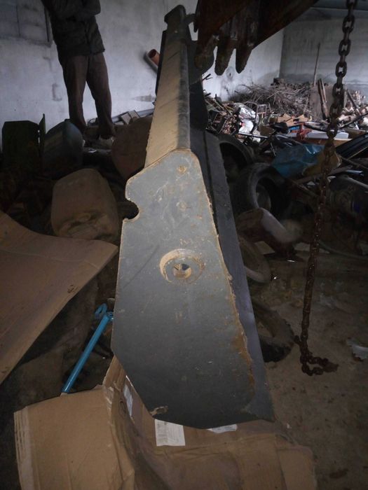 Balde de retro Ford 655 mais as costas de um balde multifunções