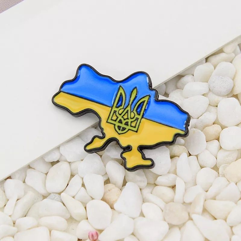 Значок Україна та прапор жовто блакитні на вибір