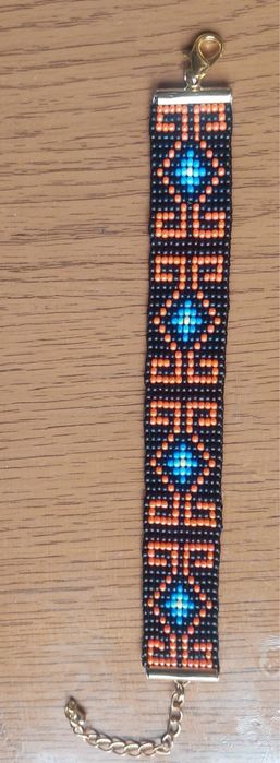 Прикраси з Чеського бісера