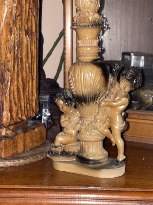 świecznik barok secesja cherubinki aniołki putto girlanda winorośl