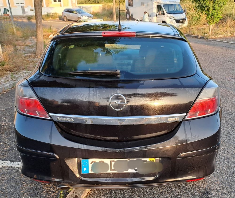 Opel Astra 1.9 GTC 5 lugares