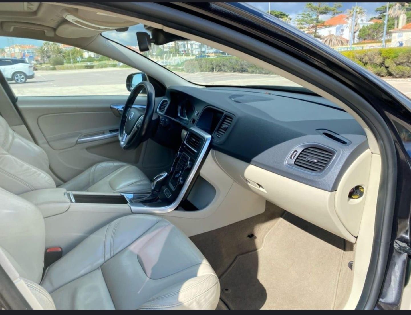 Volvo V60 d6 plugin híbrido