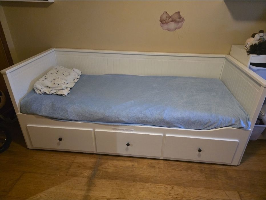 Cama Solteiro/Casal + 2 colchoes