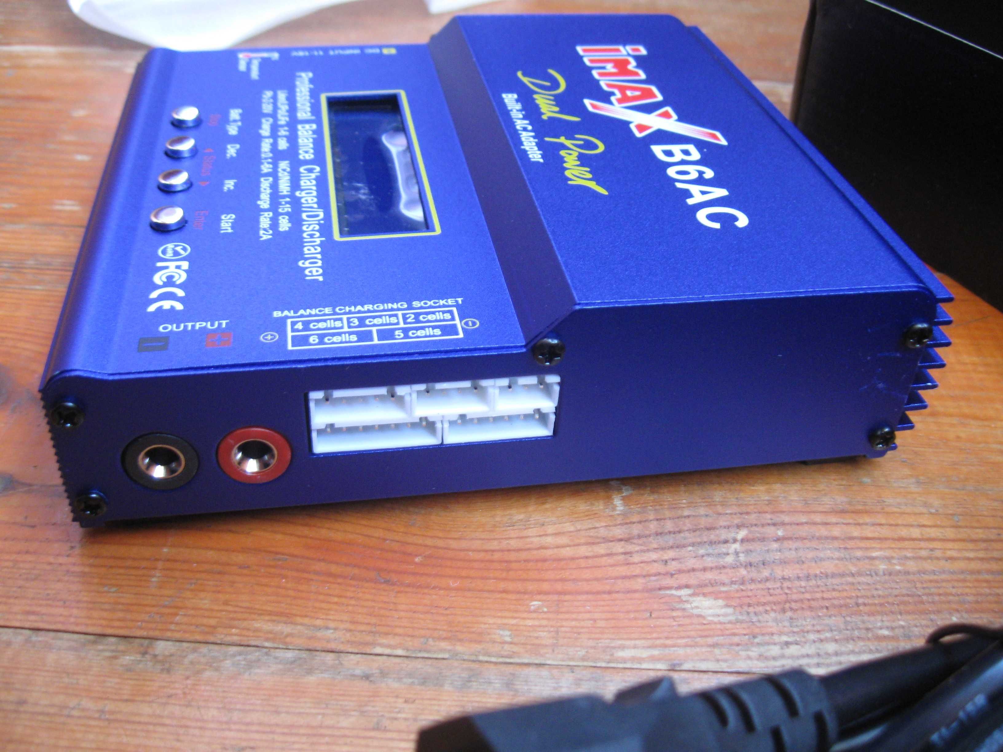 зарядное устройство iMax B6AC c встроенным блоком питания