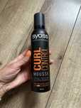 Pianka do krecocych wlosow Syoss Curl control mousse