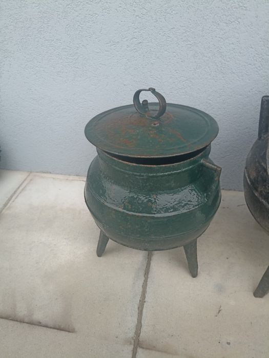 Panelas ferro antigas