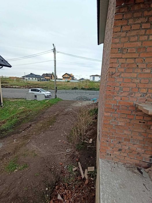 Продаж 2 поверхового будинку/ділянкою на 7 соток, 140 кв. м, 5 кімнат